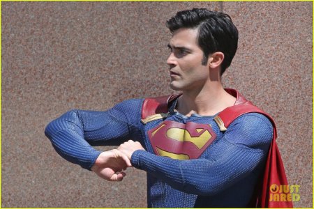 Супермен на съёмках 2-го сезона Супергёрл