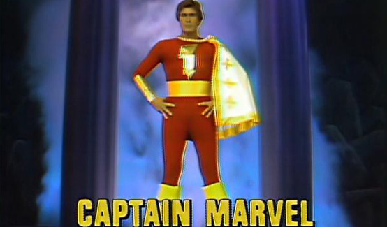 Капитан Марвел в Легенды супергероев